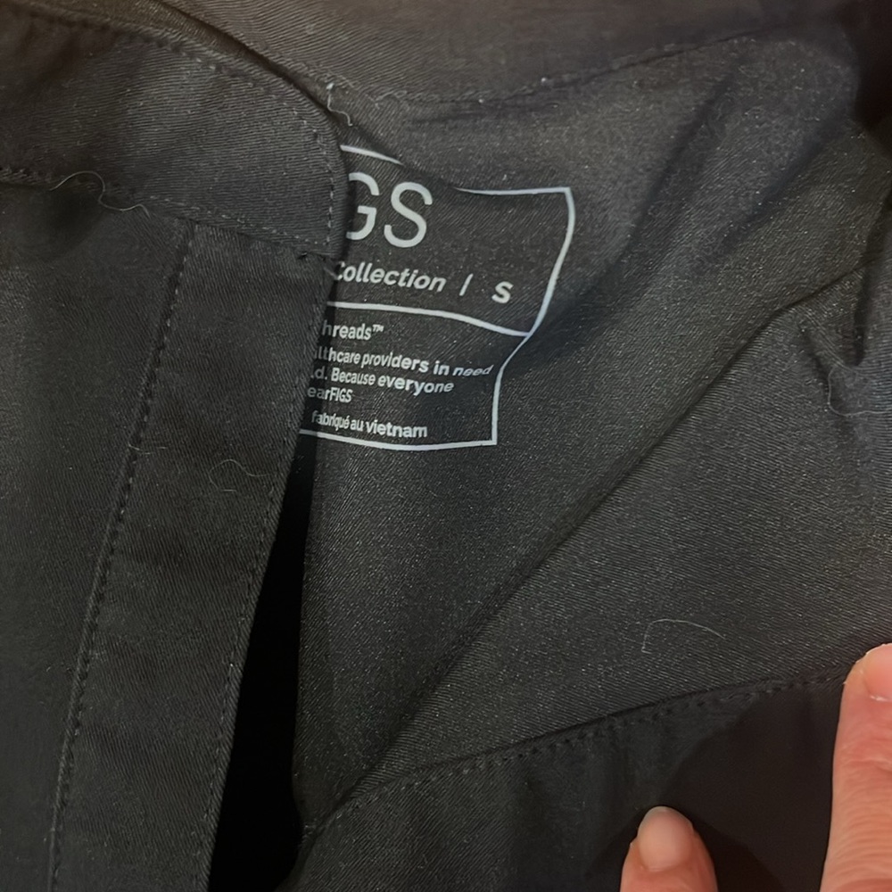Figs scrubs